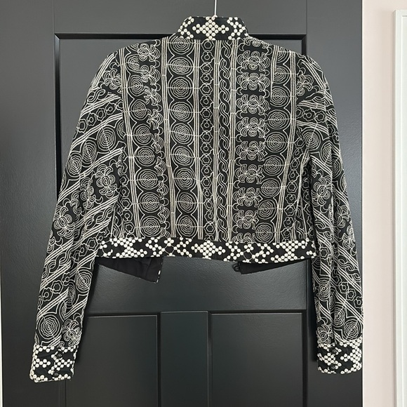 Carlisle Vintage Black & White Patterned Lined Blazer w/ Button Loops. Size 6 - Picture 2 of 12